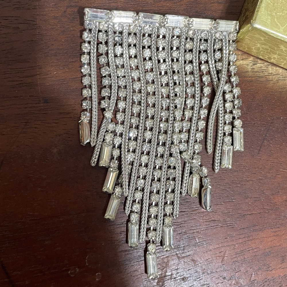 Vintage Silver Rhinestone brooch